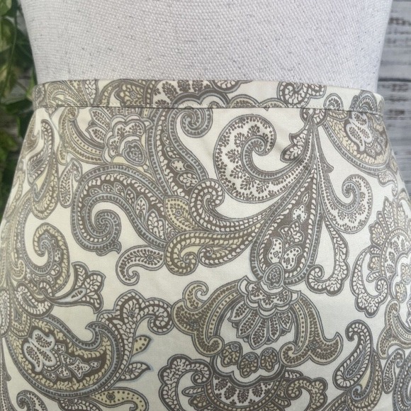 346 Brooks Brothers Skirt size 6 Ivory Gray Paisley Knee A Line Modest Preppy - Picture 6 of 13